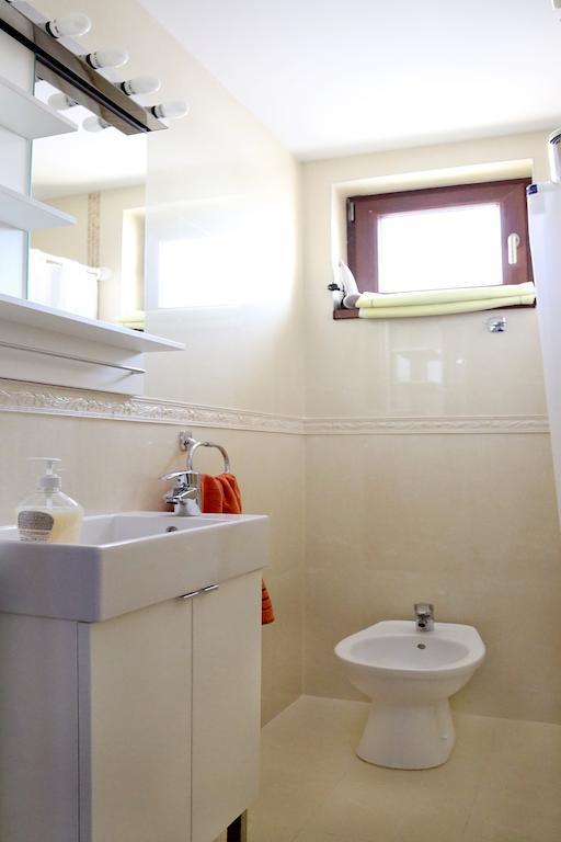Vila Nona Apartment Sibiu Pokoj fotografie