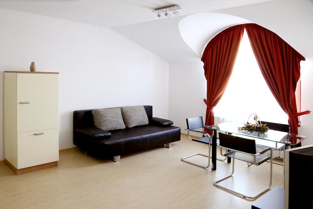 Vila Nona Apartment Sibiu Pokoj fotografie